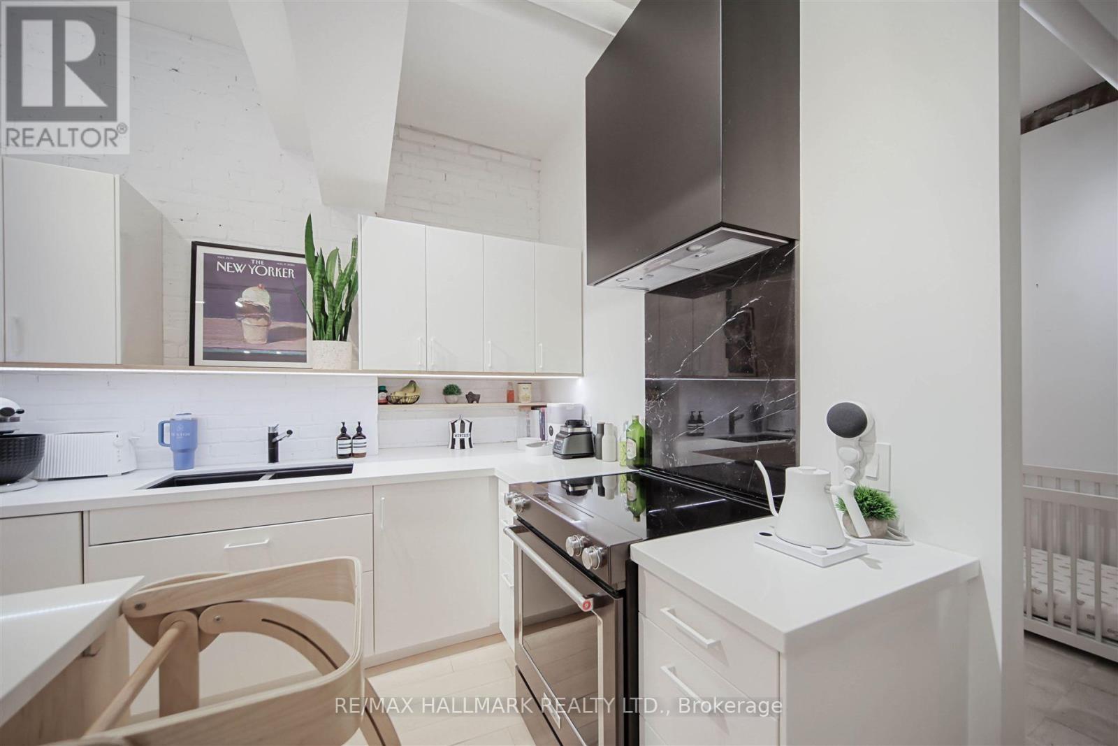 80 Sherbourne Street — photo 13
