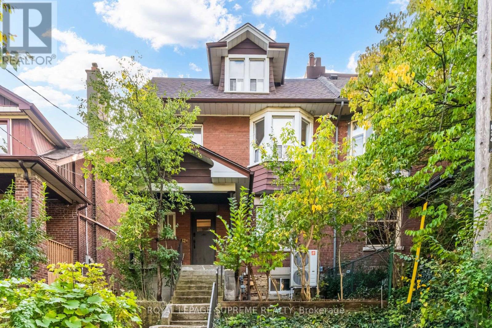 32 Thome Crescent