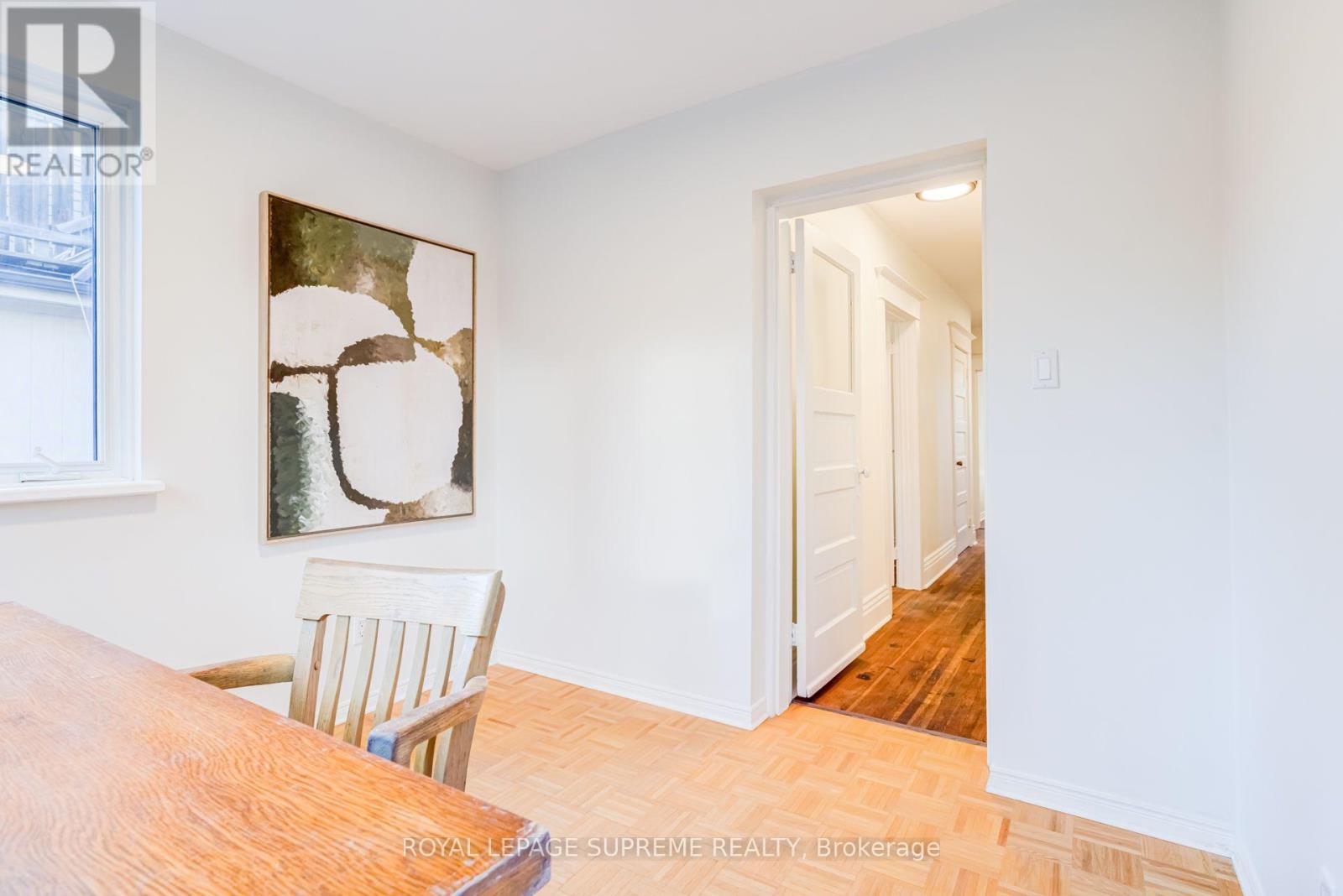 32 Thome Crescent — photo 18