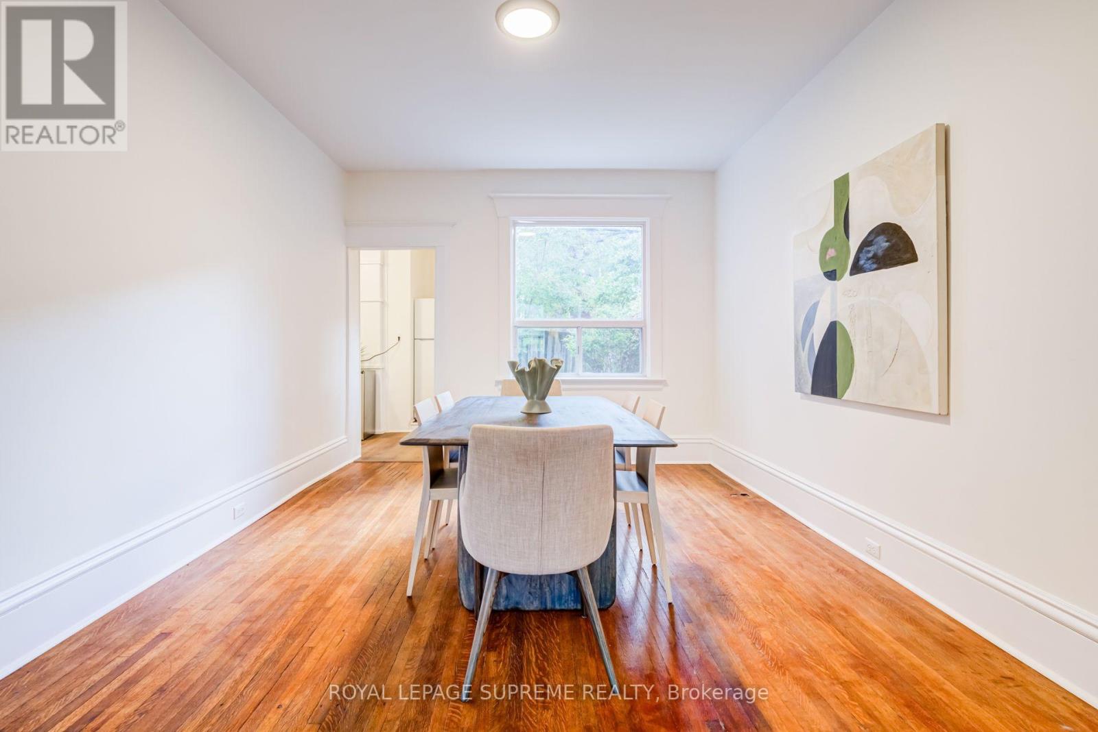 32 THOME CRESCENT - 6