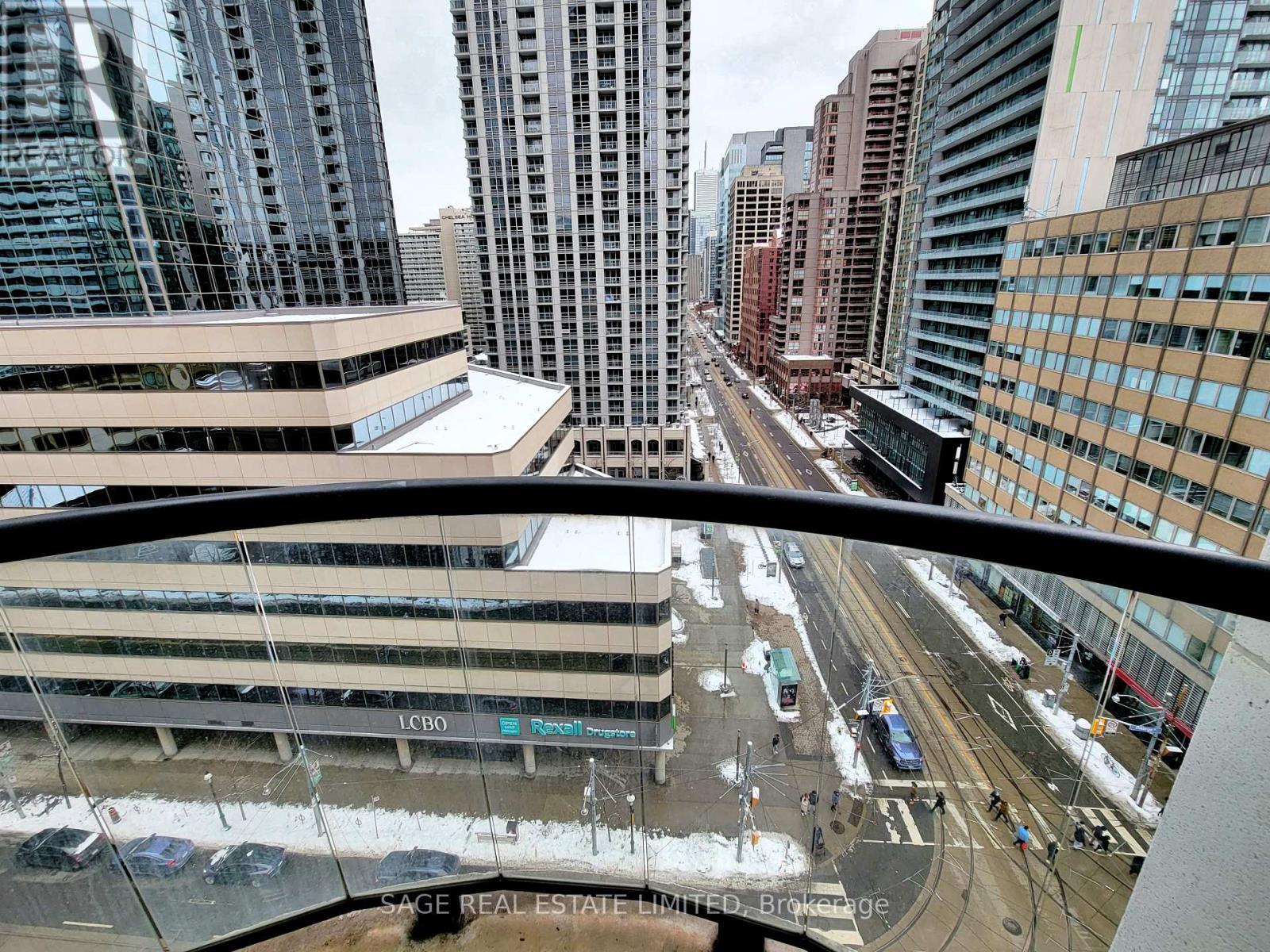 801 Bay Street — photo 15