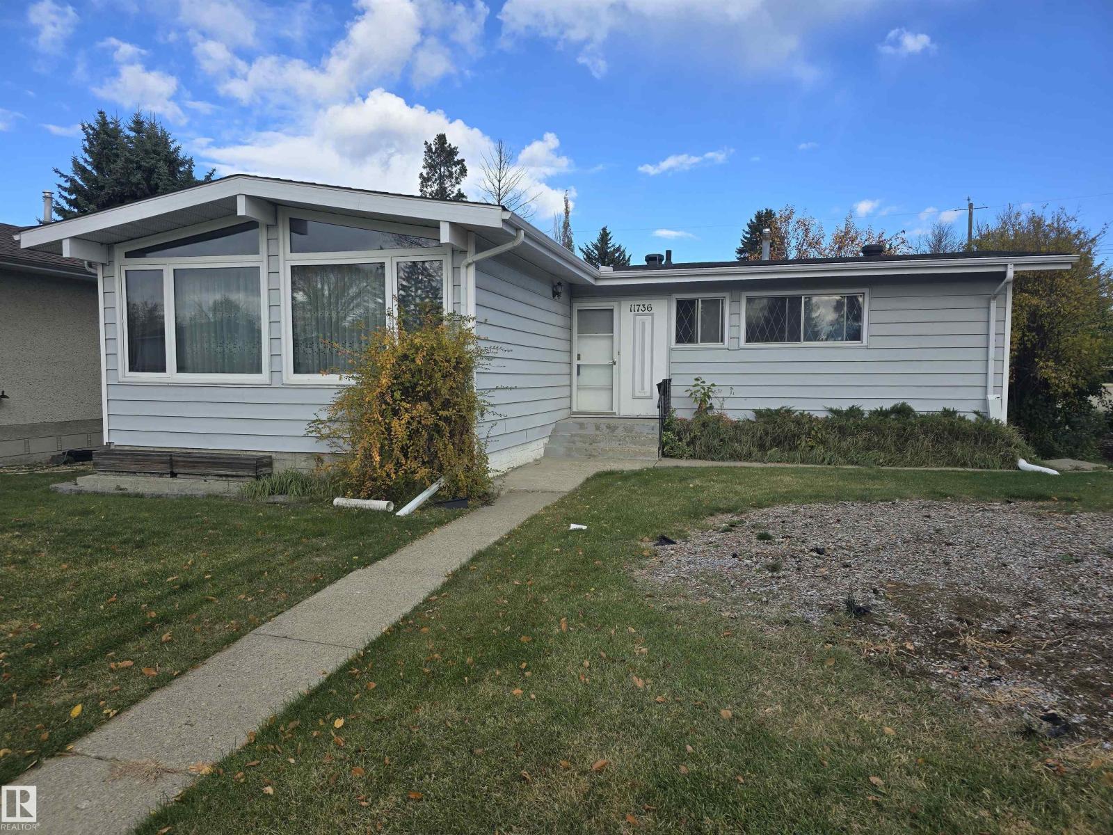 Photo of 11736 43 AV NW, Edmonton