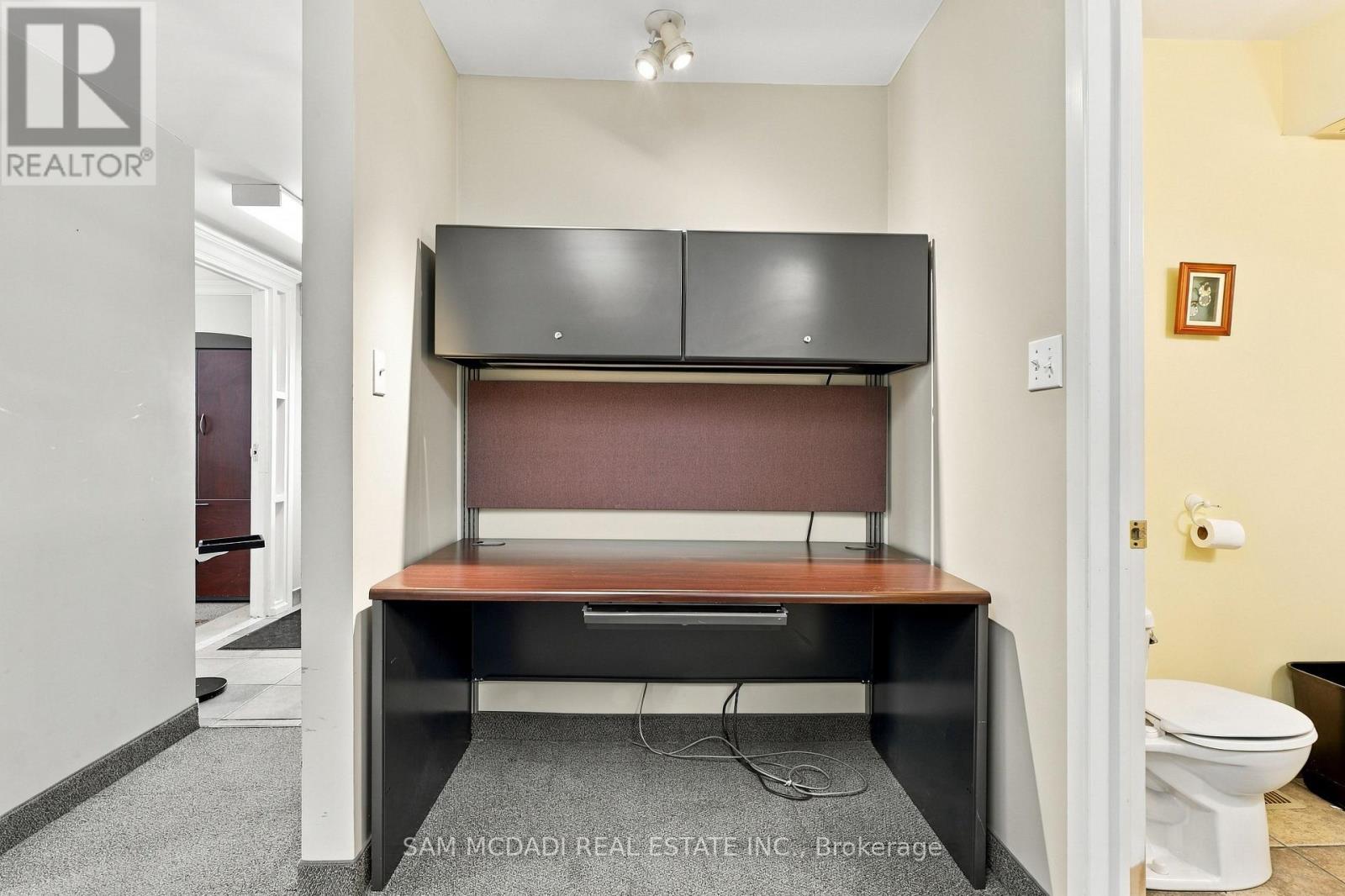 571 Kingston Road West — photo 33