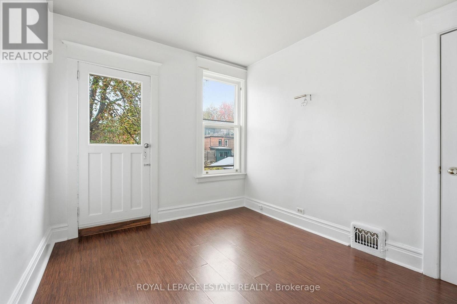 6 Sandford Avenue — photo 28