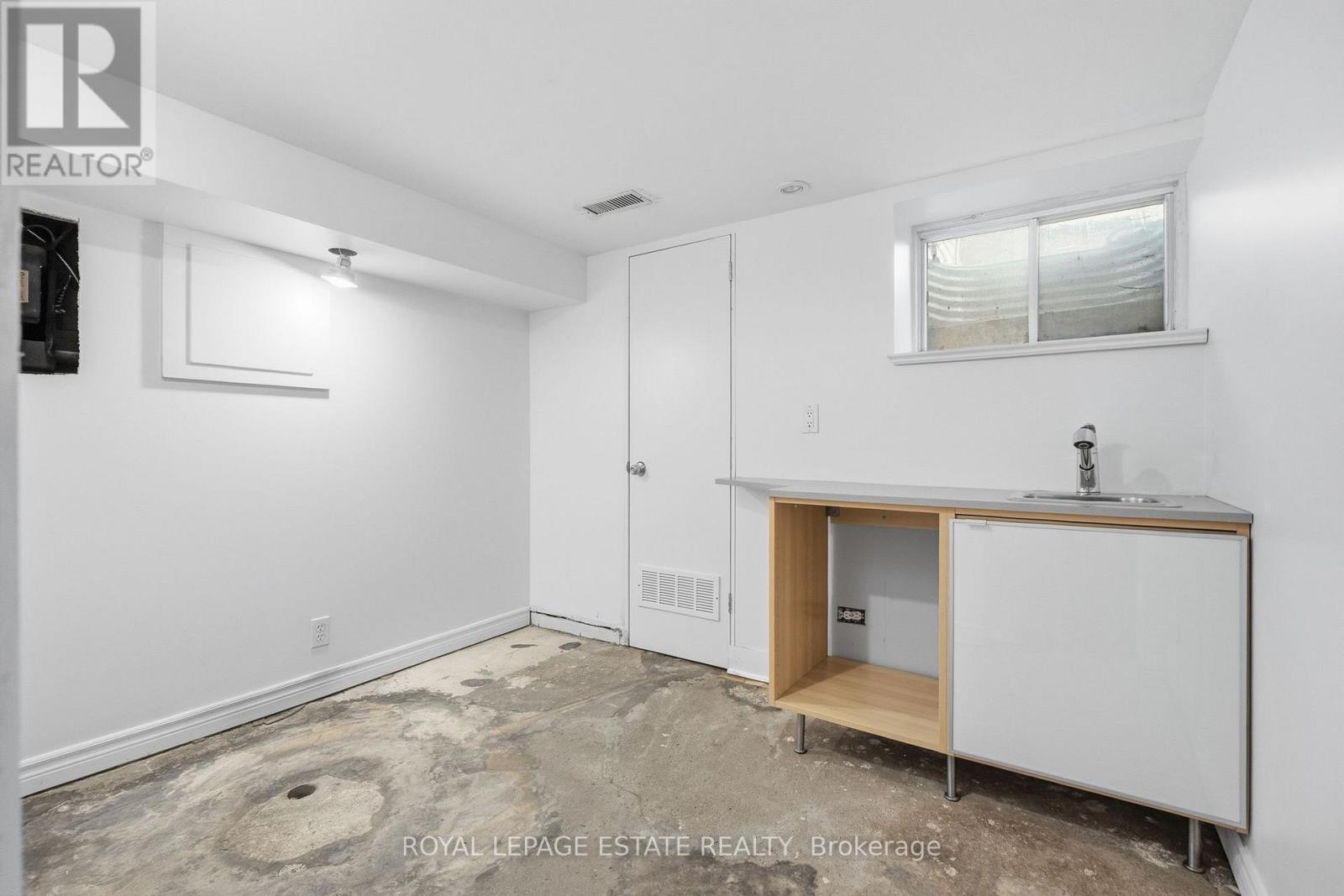 6 Sandford Avenue — photo 40
