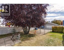 172 Harvest Gold Heights NE - photo 32