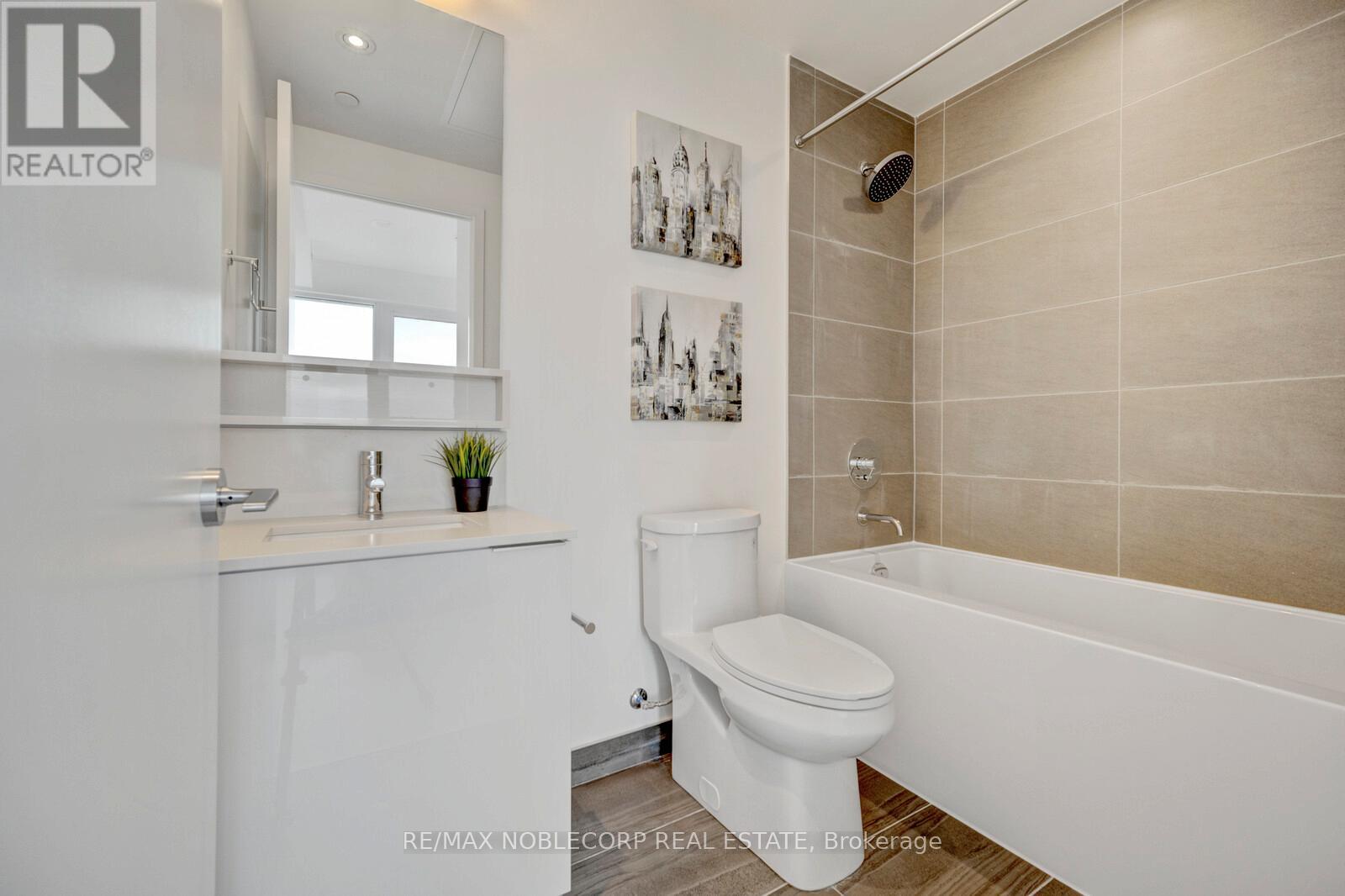 898 Portage Parkway — photo 20