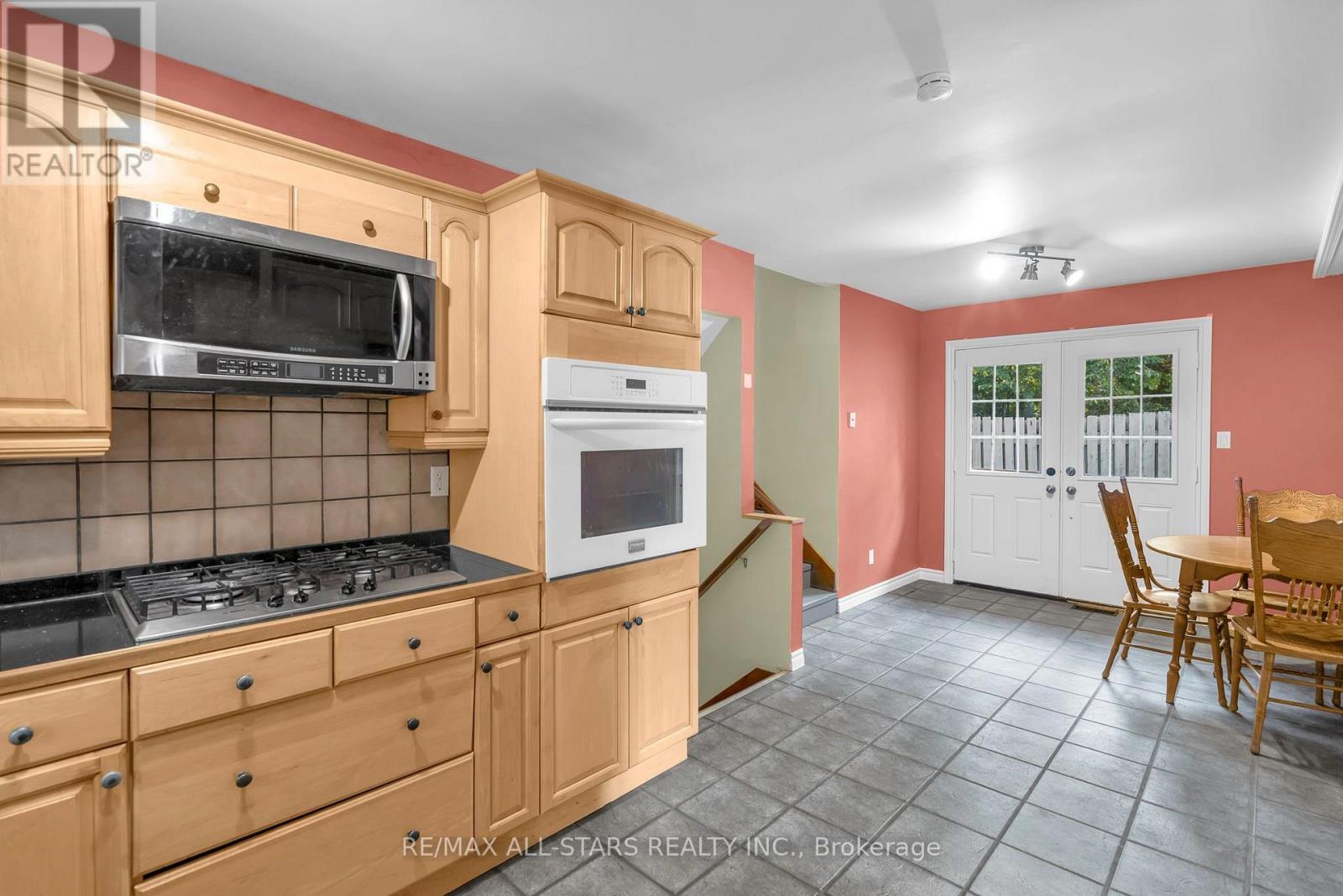 51 Queen Street, Georgina, ON photo 16