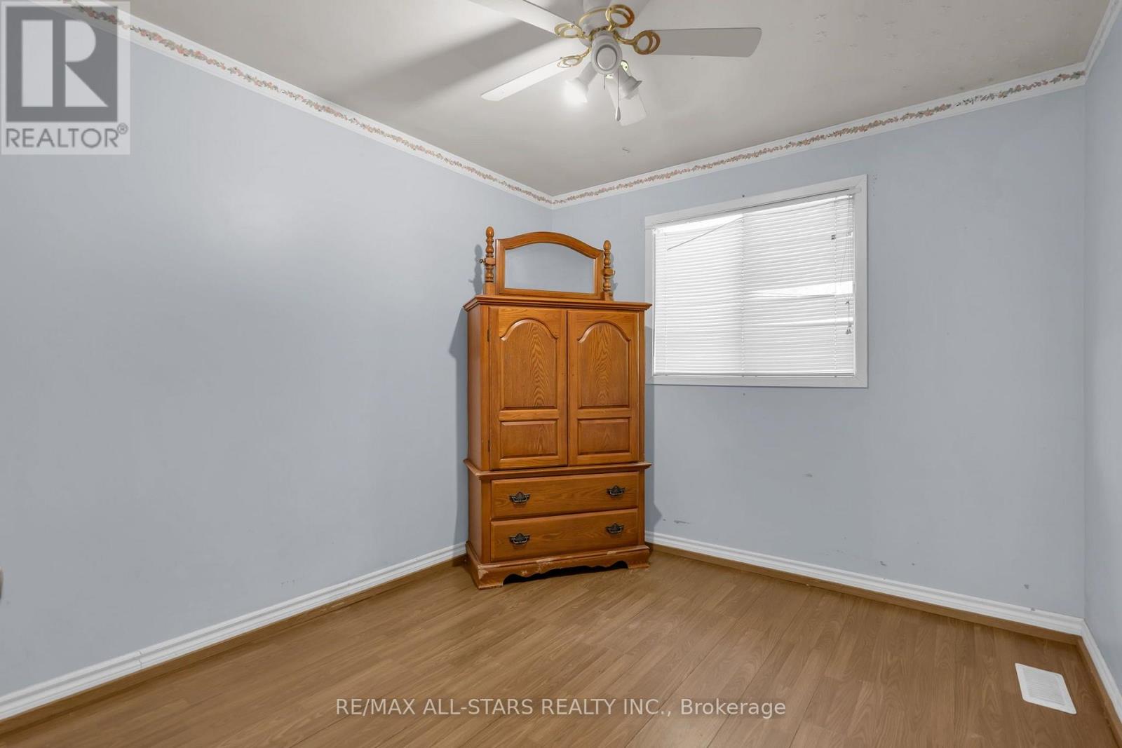 51 Queen Street, Georgina, ON photo 22