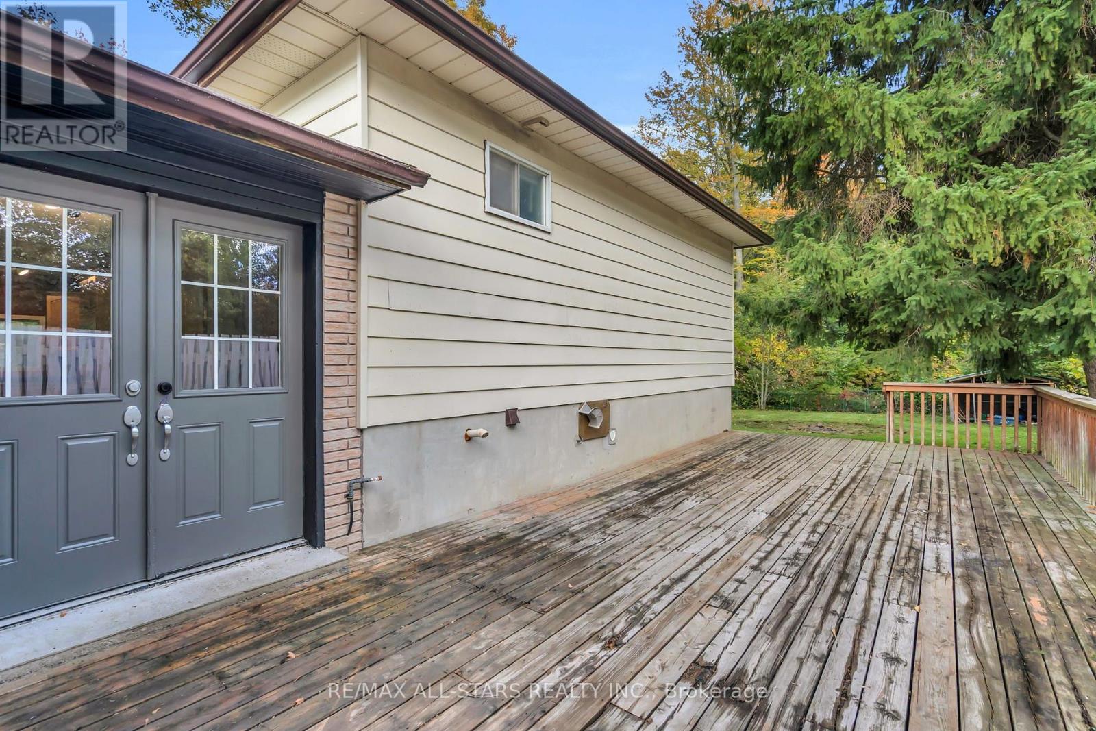 51 Queen Street, Georgina, ON photo 36