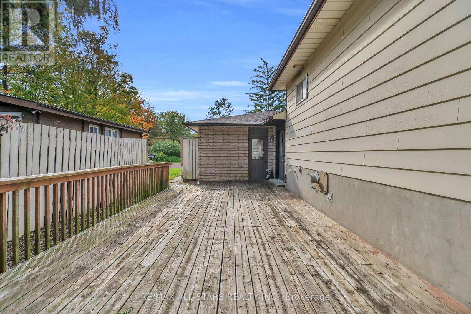 51 Queen Street, Georgina, ON photo 37