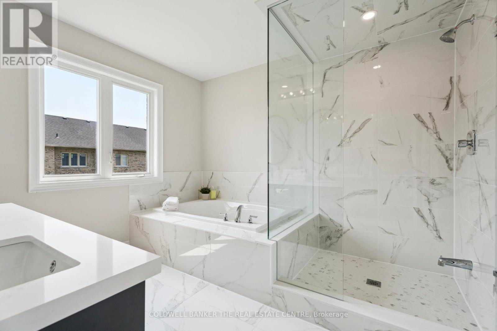 27 Hildred Cushing Way — photo 24