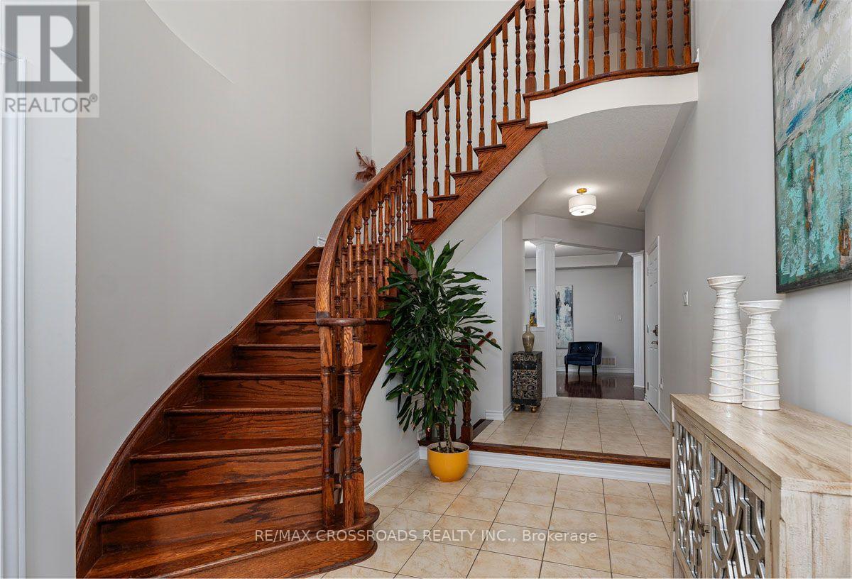 120 Golden Orchard Road, Vaughan, ON photo 6