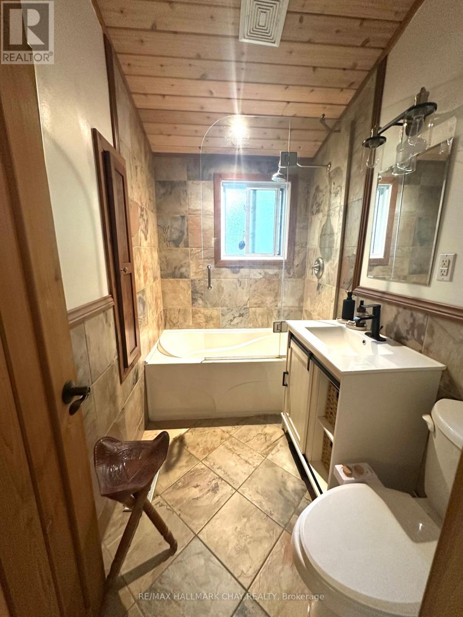 691 Rue Lafontaine Road West, Tiny, ON photo 22