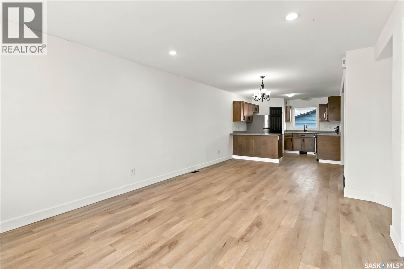 734 Lamarsh LANE - 3