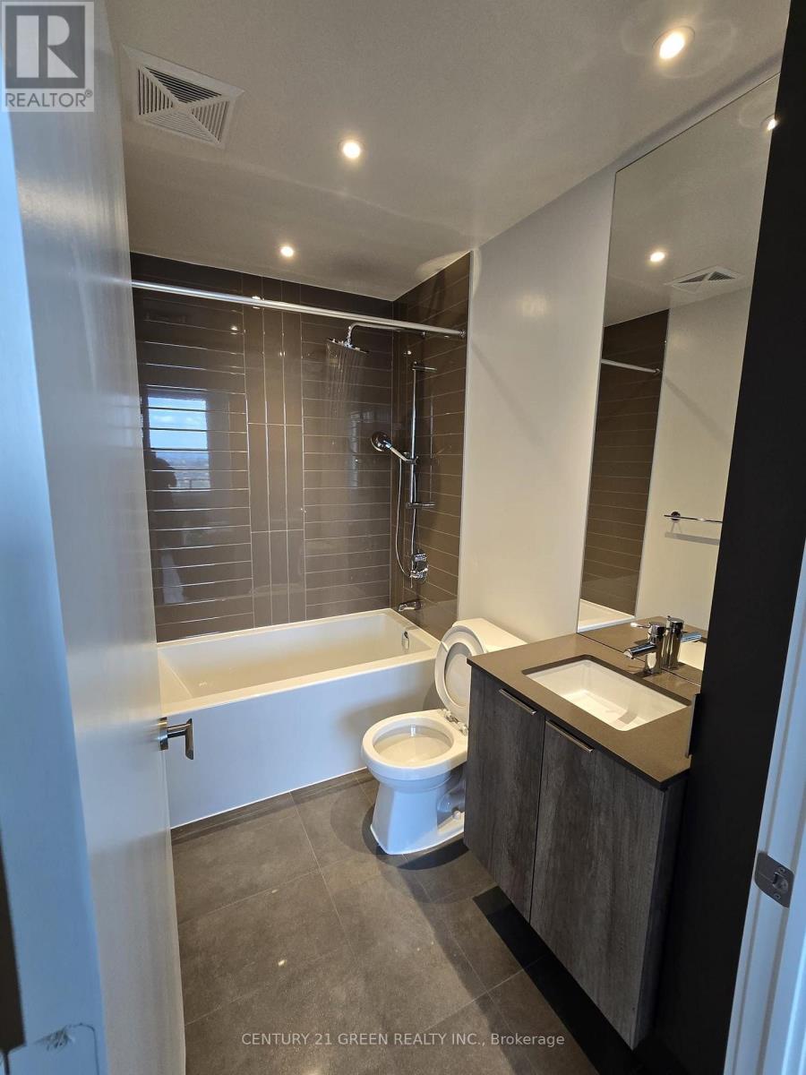 448 Burnhamthorpe Road West — photo 16