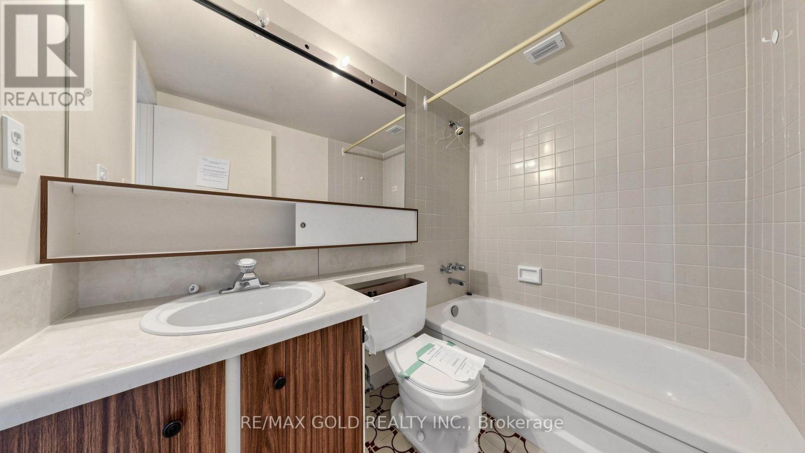 270 Scarlett Road — photo 30