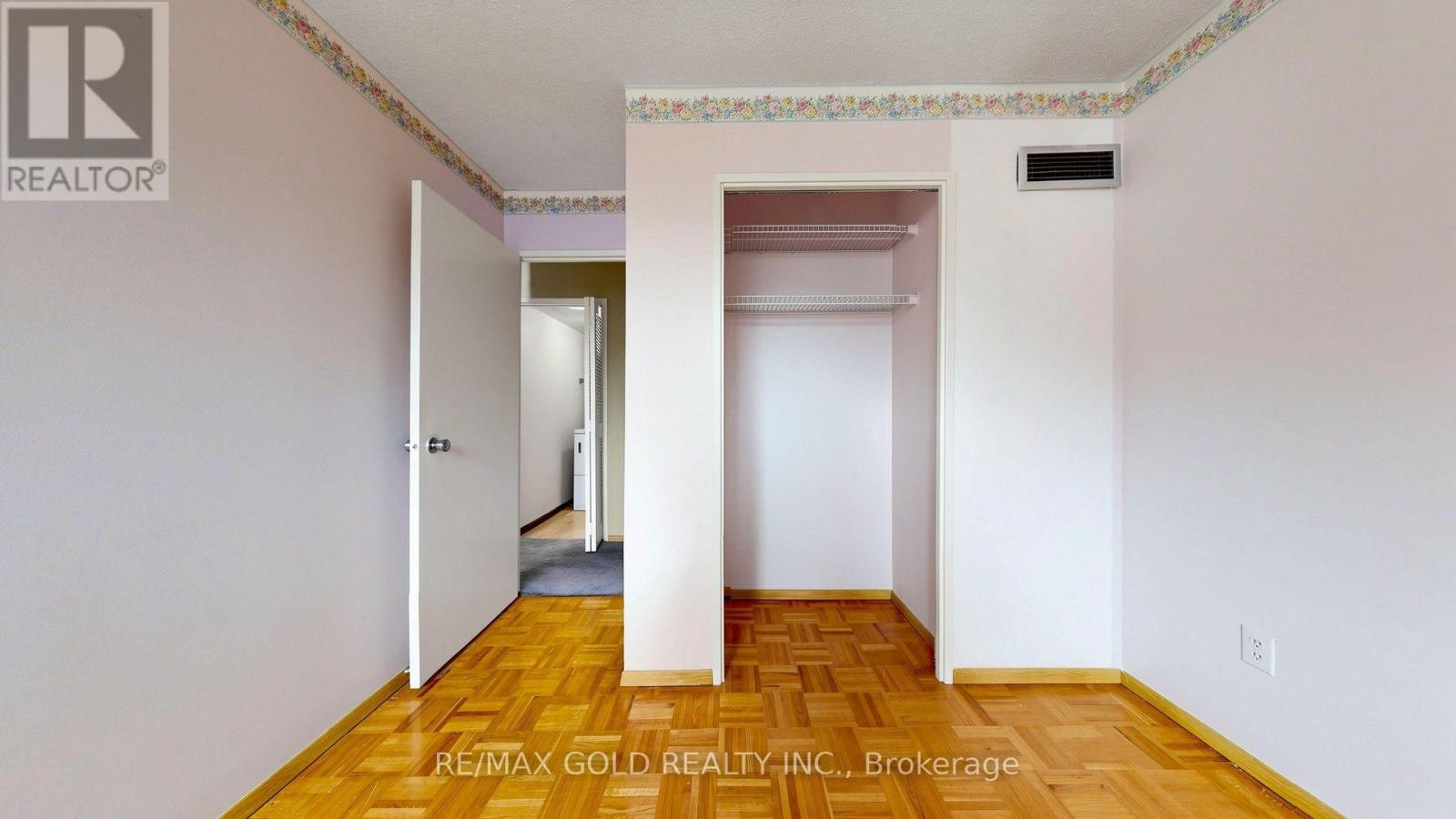 270 Scarlett Road — photo 37