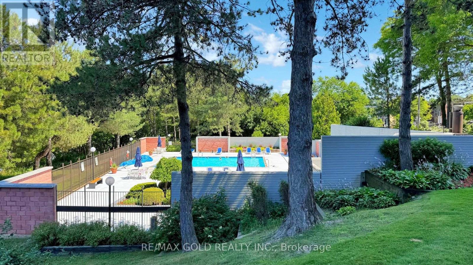 270 Scarlett Road — photo 48