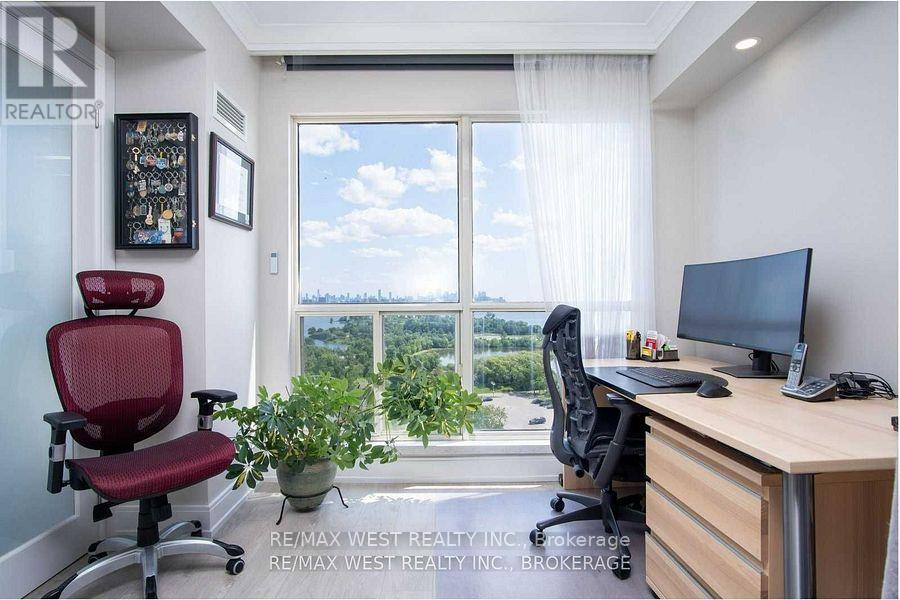 NPH7- 2261 Lake Shore Boulevard West, Toronto, ON photo 20