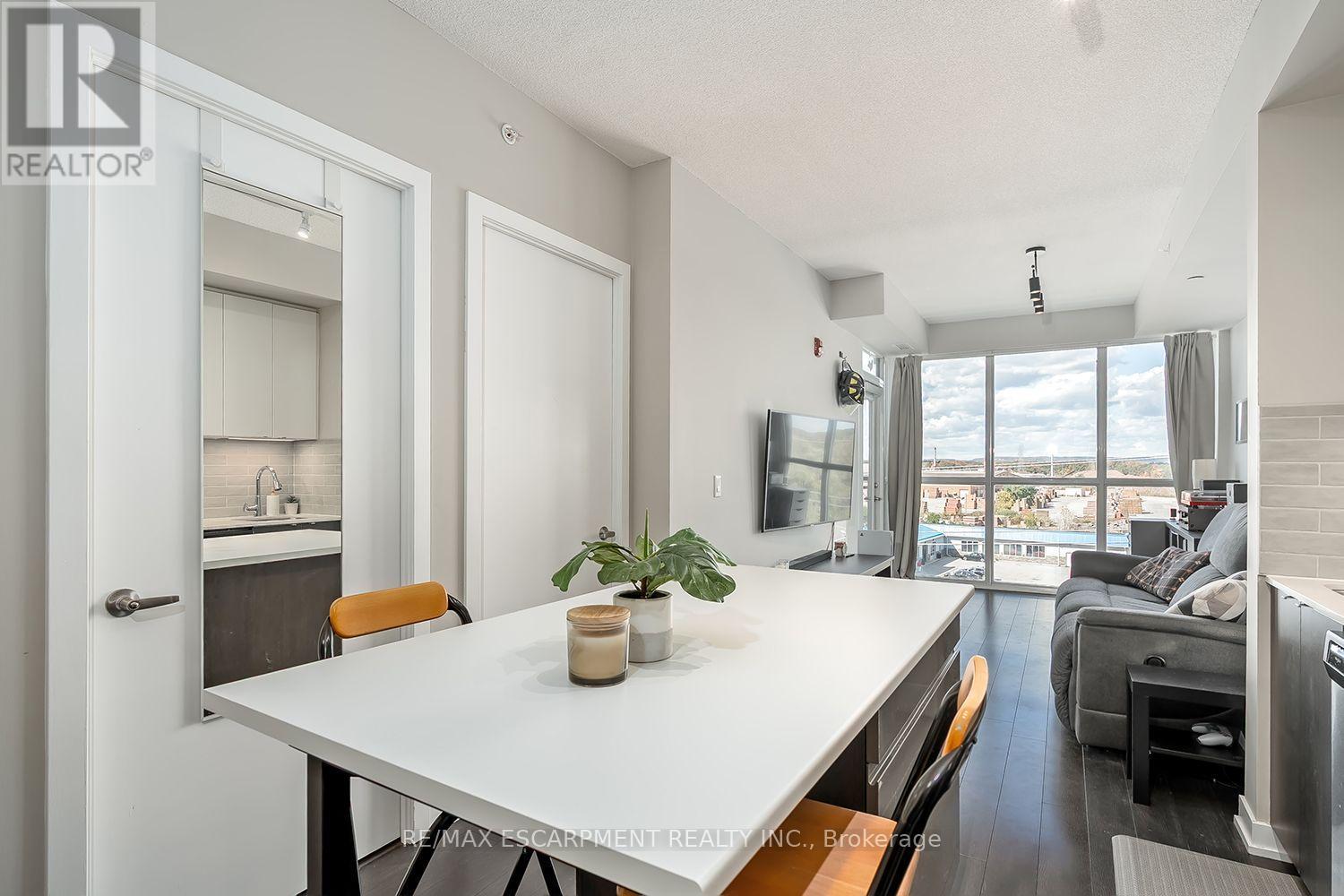 604- 5240 DUNDAS Street, Burlington, ON photo 7