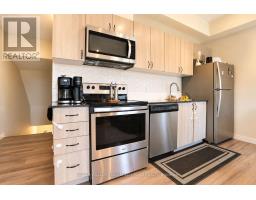 25 - 630 Rogers Road, Toronto, ON M6M1C1 Photo 19