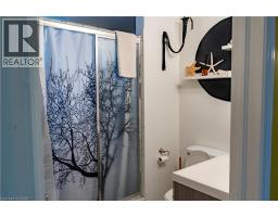 845 Brandenburg Boulevard, Waterloo, ON N2T2X5 Photo 14