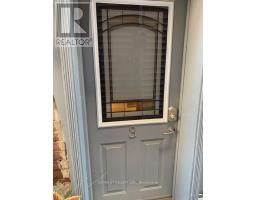 # 3 - 487 Indian Grove, Toronto, ON M6P2J1 Photo 7