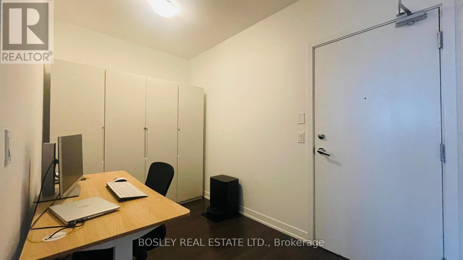 1830 Bloor Street West — photo 16