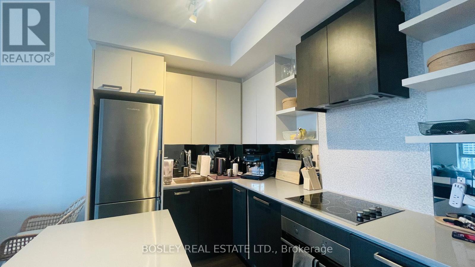 1830 Bloor Street West — photo 8