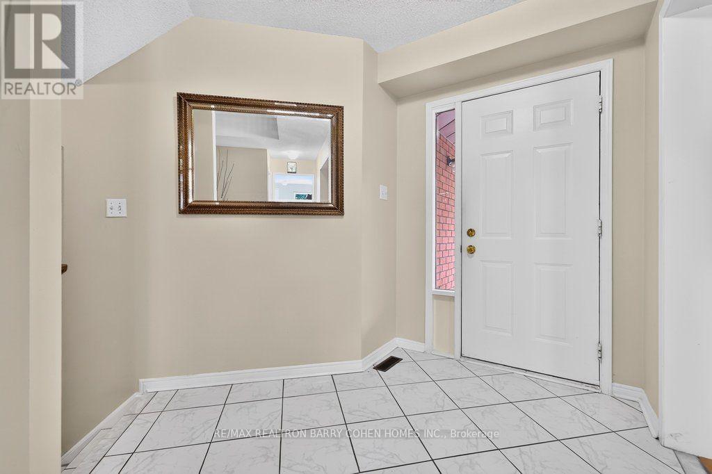 2528 Willowburne Drive — photo 3