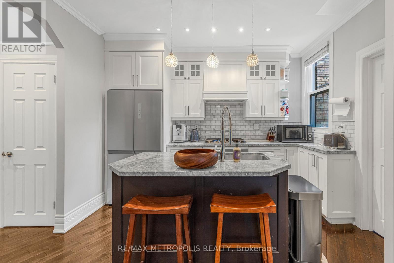 26 Algonquin Avenue — photo 11