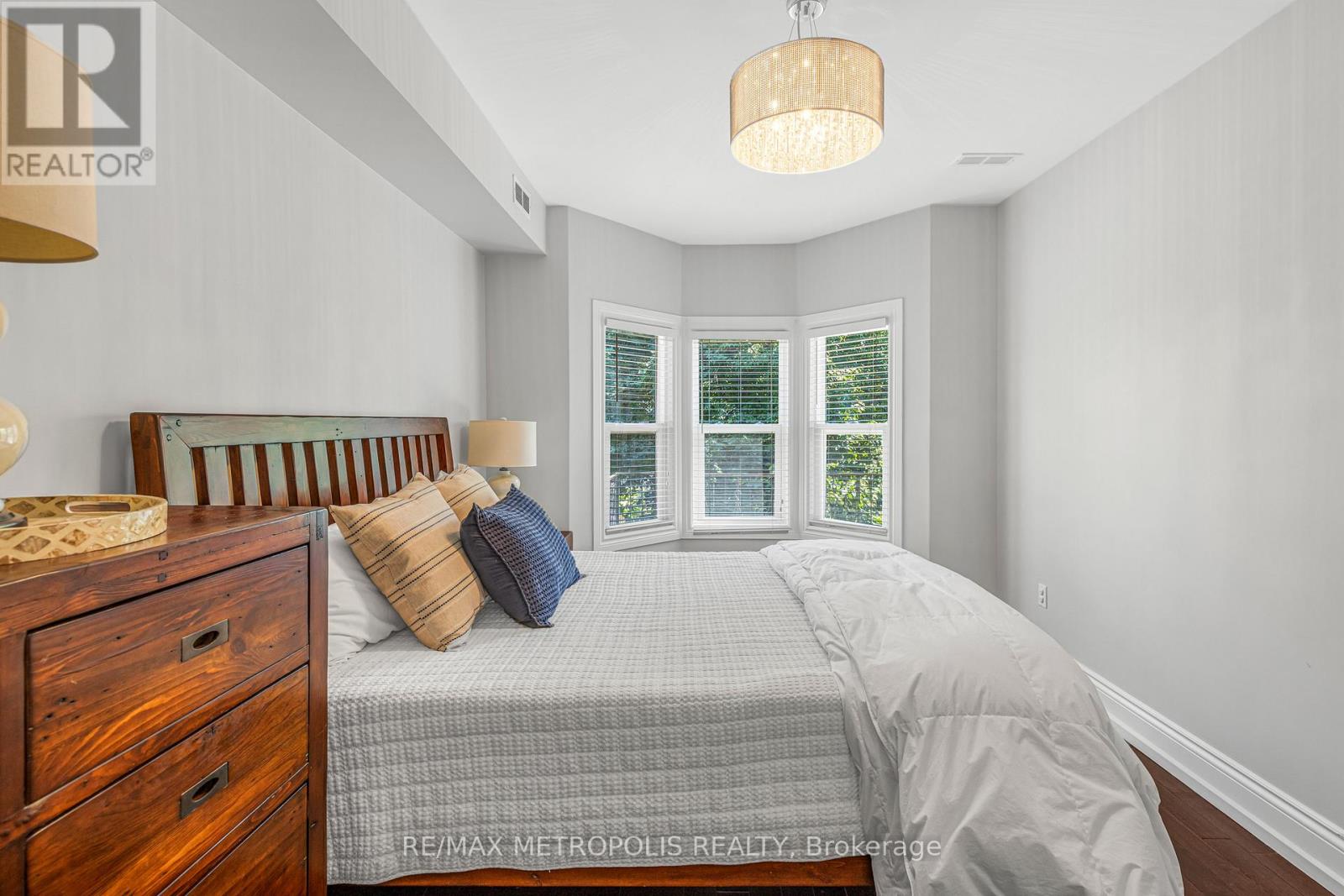 26 Algonquin Avenue — photo 21
