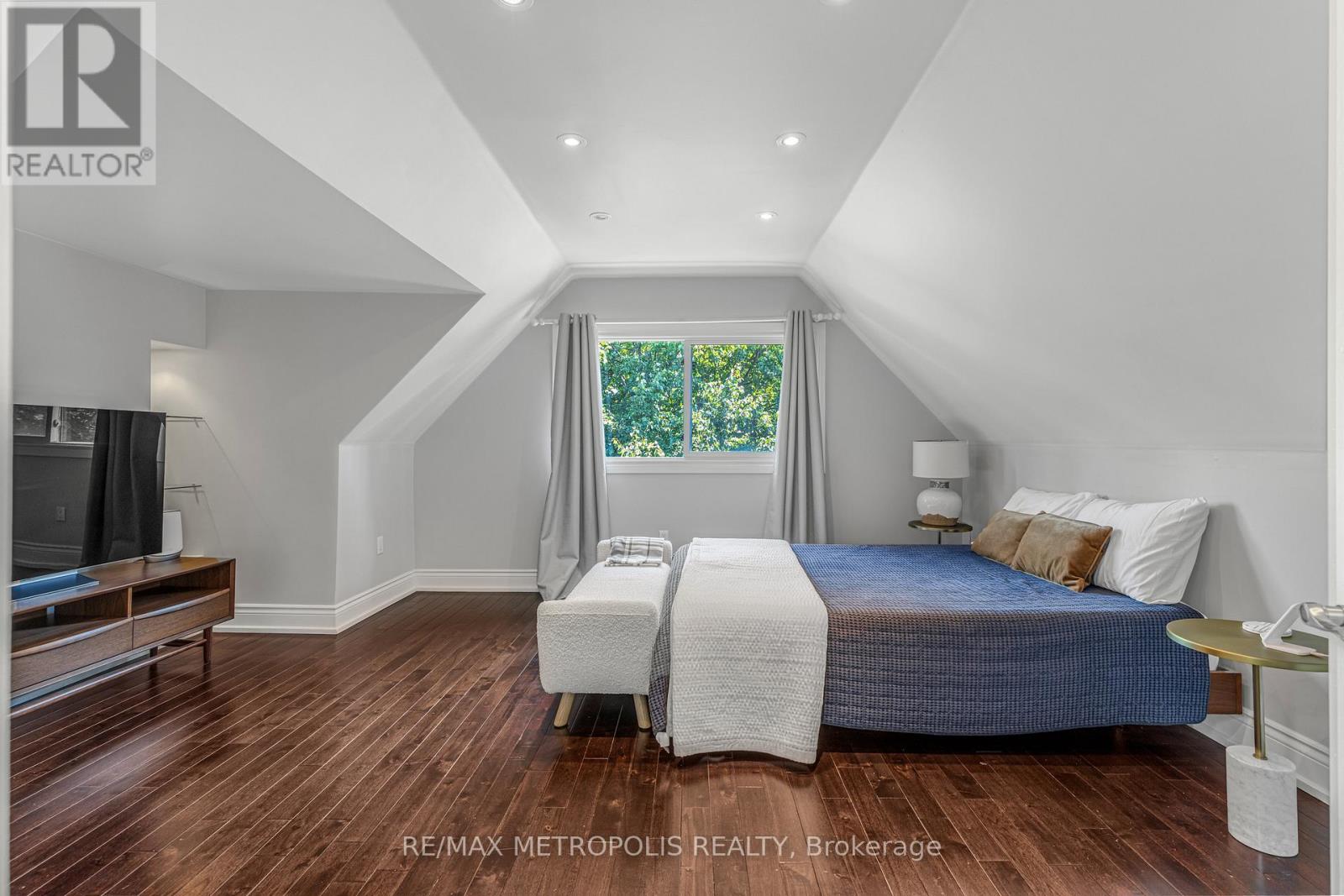 26 Algonquin Avenue — photo 25
