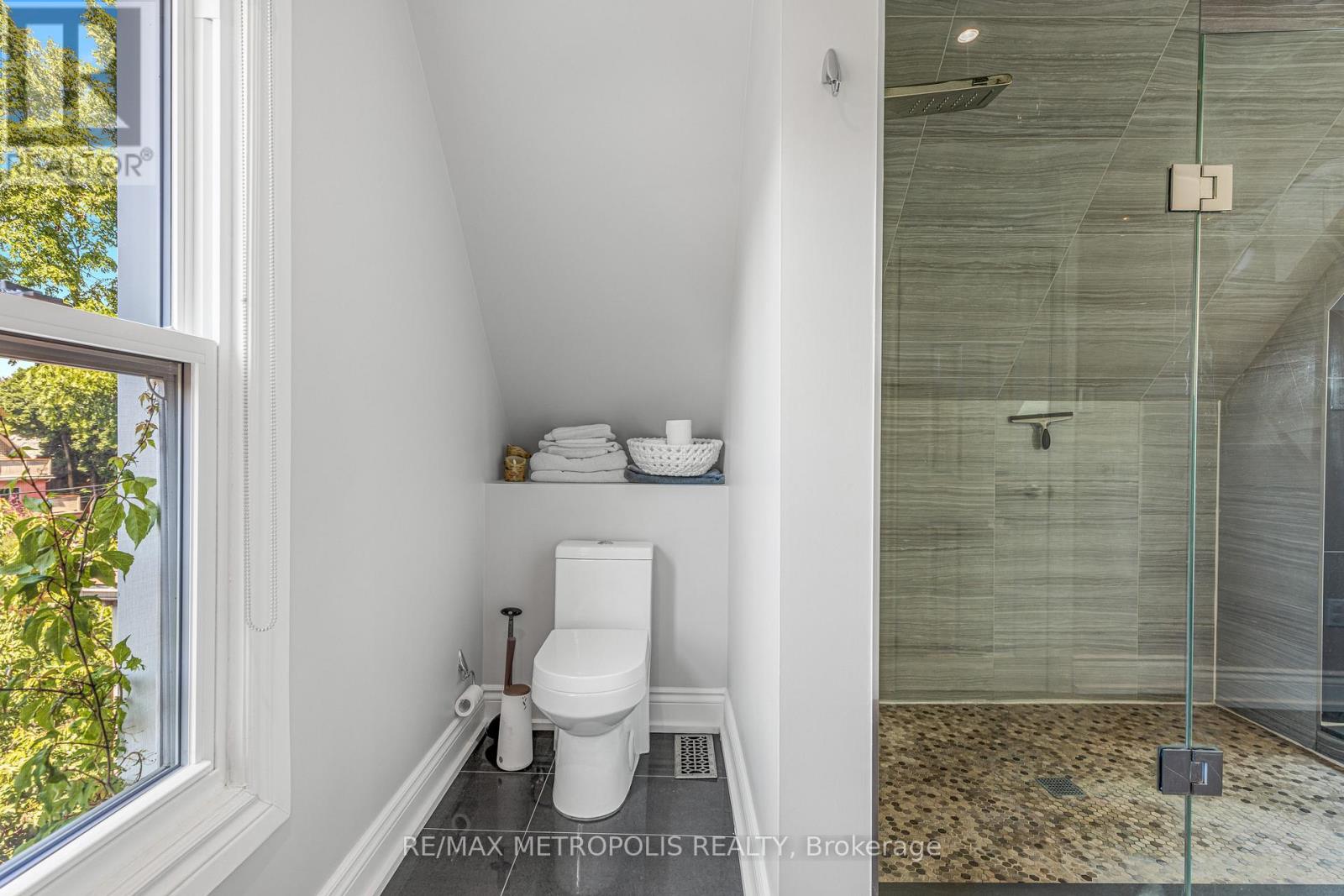 26 Algonquin Avenue — photo 30