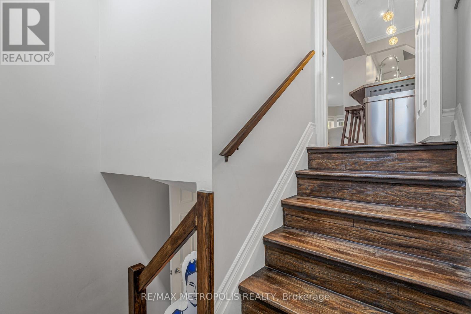 26 Algonquin Avenue — photo 31