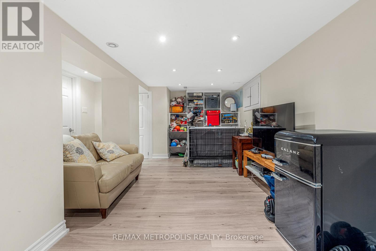 26 Algonquin Avenue — photo 33
