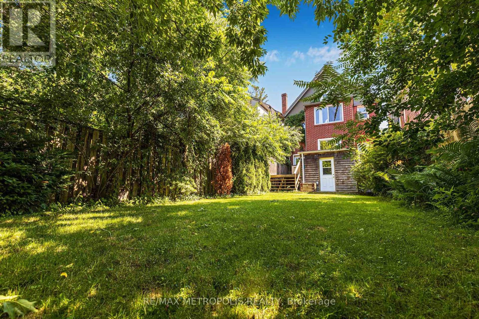 26 Algonquin Avenue — photo 37