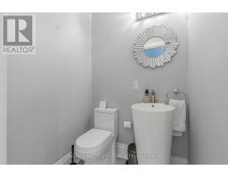 26 Algonquin Avenue, Toronto, ON M6R1K7 Photo 14