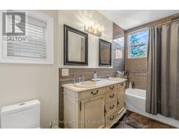 26 Algonquin Avenue, Toronto, ON M6R1K7 Photo 16