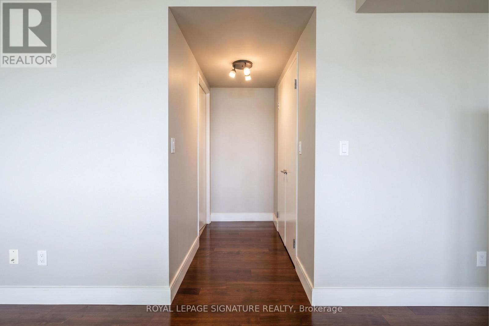 250 Manitoba Street — photo 11