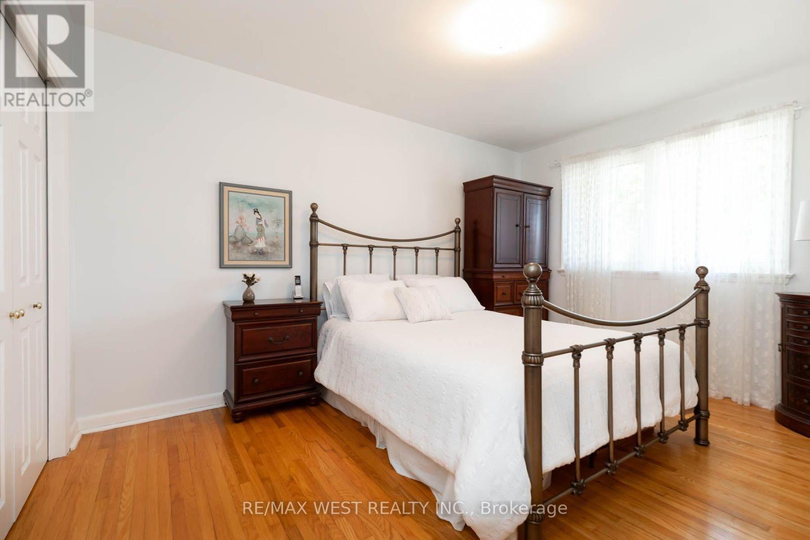 82 Renault Crescent, Toronto, ON photo 19