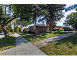 82 Renault Crescent, Toronto, ON M9P1J6 Photo 45