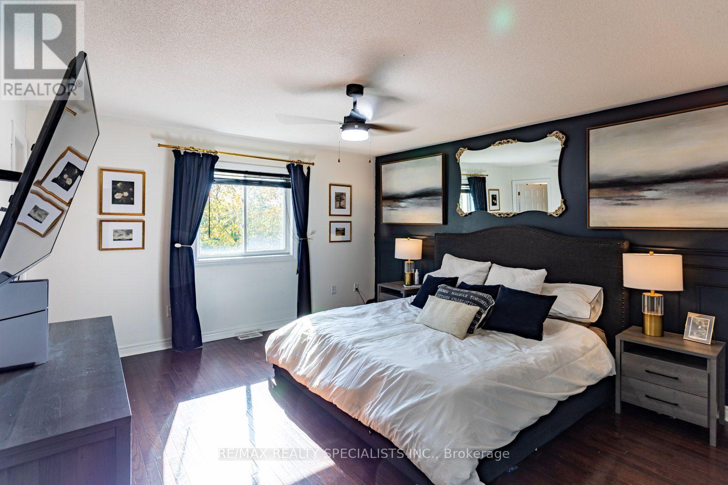 2454 MONTAGNE AVENUE - 24