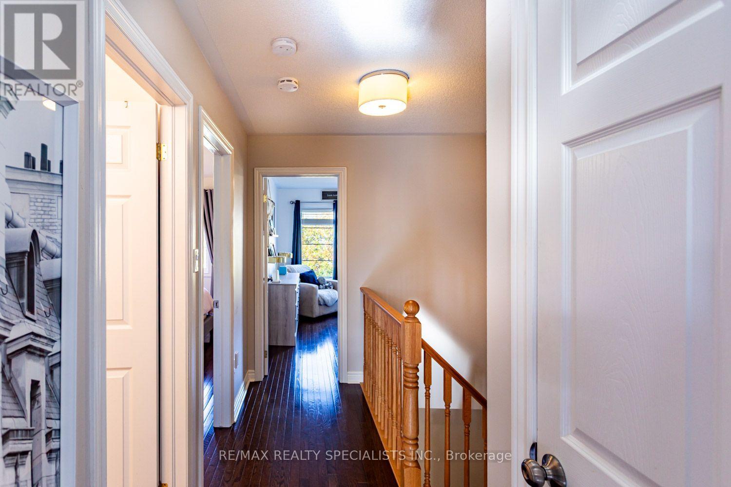 2454 Montagne Avenue, Oakville, ON photo 29