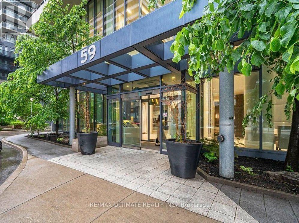 1202- 59 Annie Craig Drive, Toronto, ON