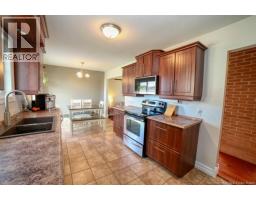 Living room - 1140 Centennial, Bathurst, NB E2A4A8 Photo 11