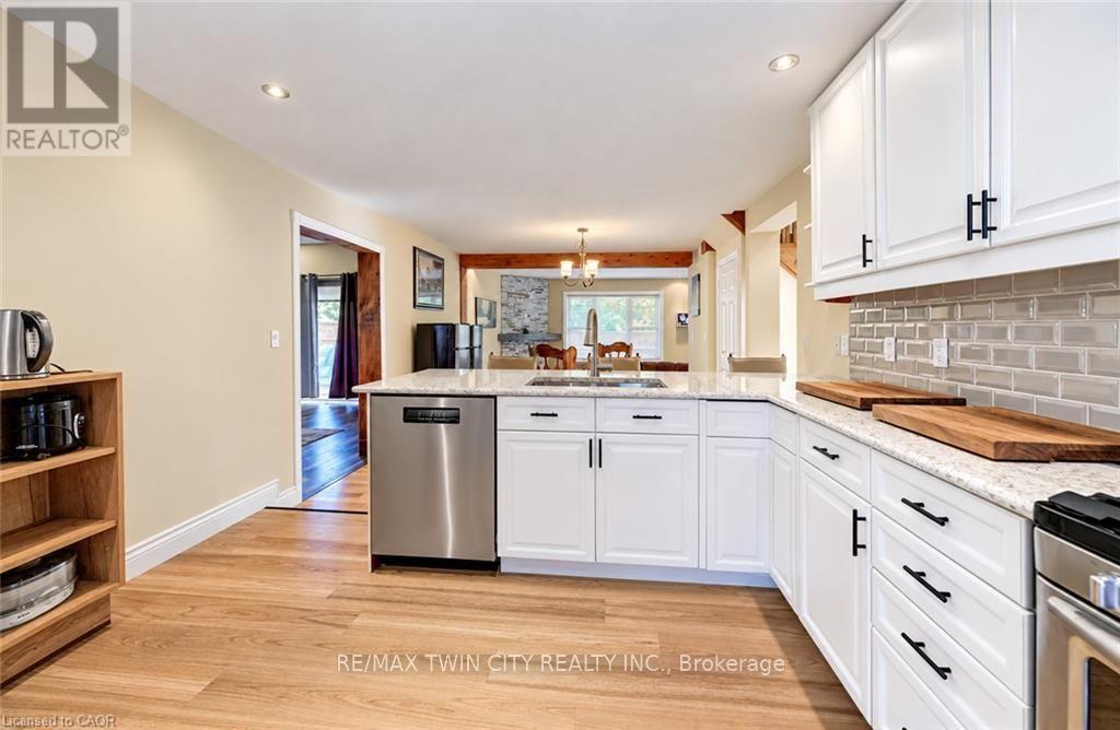 34 BRAUN Street, Kitchener, ON photo 11