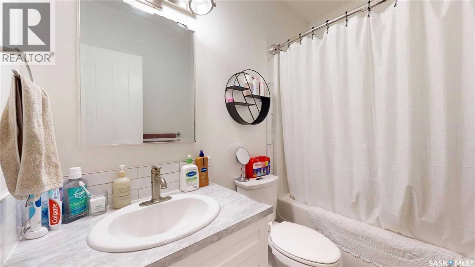 6224 8th AVENUE - 61