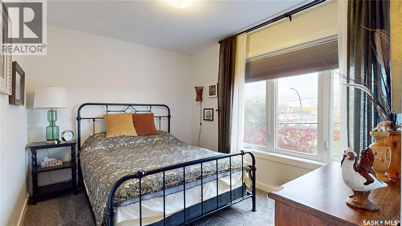 6224 8th AVENUE - 44